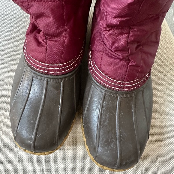 L.L. Bean Tall Quilted Nylon/Sherpa Duck Boots. Size 7. - Picture 7 of 8